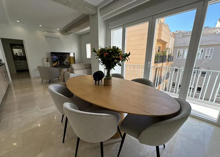 Navas 102 Cosmopolitan Loft
